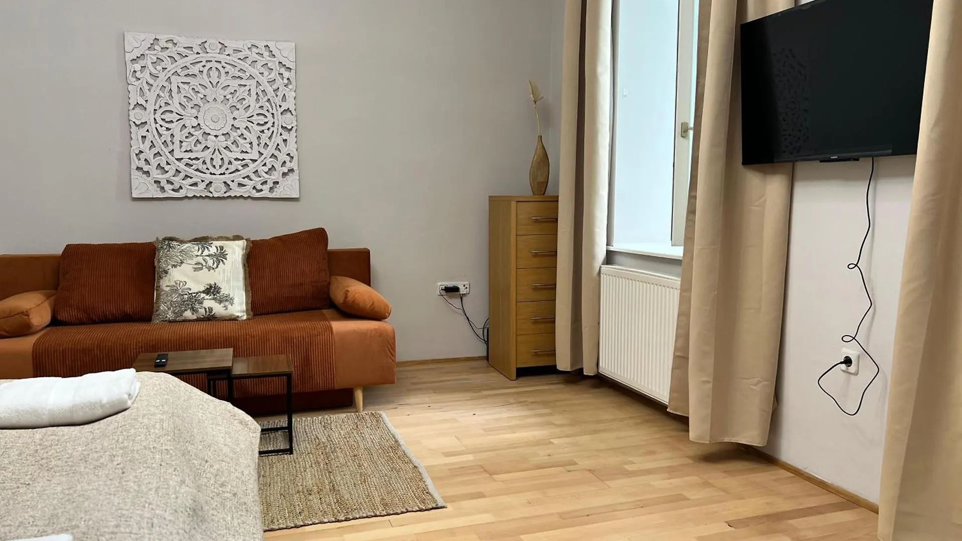 וינה Stylish Modern Studio For 4P With Private Garden 0*,  אוסטריה